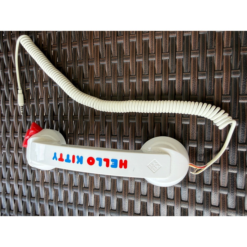 Hello Kitty Native Union POP Phone Retro Handset‎ White Sanrio 2012 READ